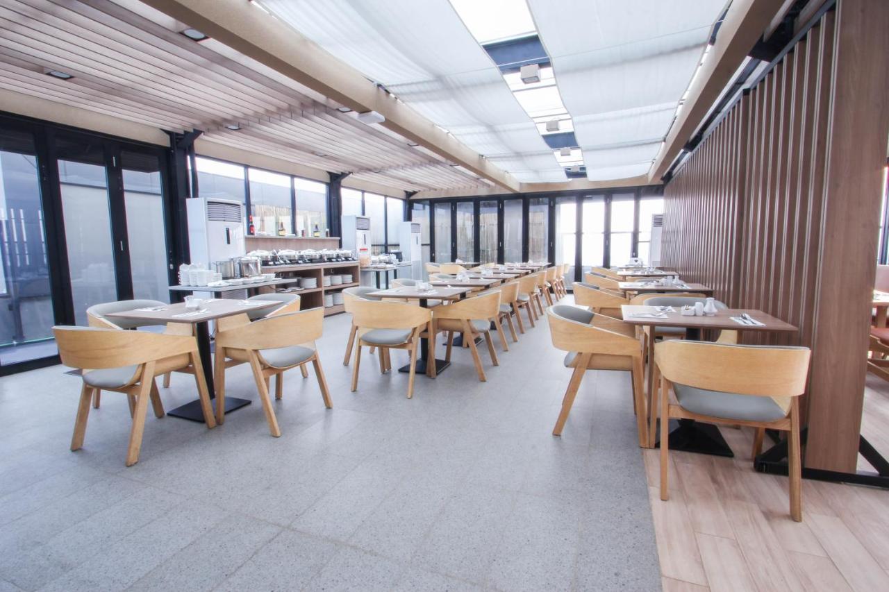 Kuretakeso Kemang Hotel Cakarta Dış mekan fotoğraf
