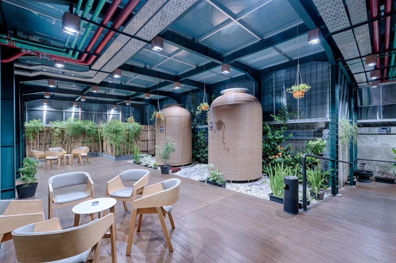 Kuretakeso Kemang Hotel Cakarta Dış mekan fotoğraf